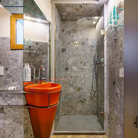Apartment Campuccio Stylist
